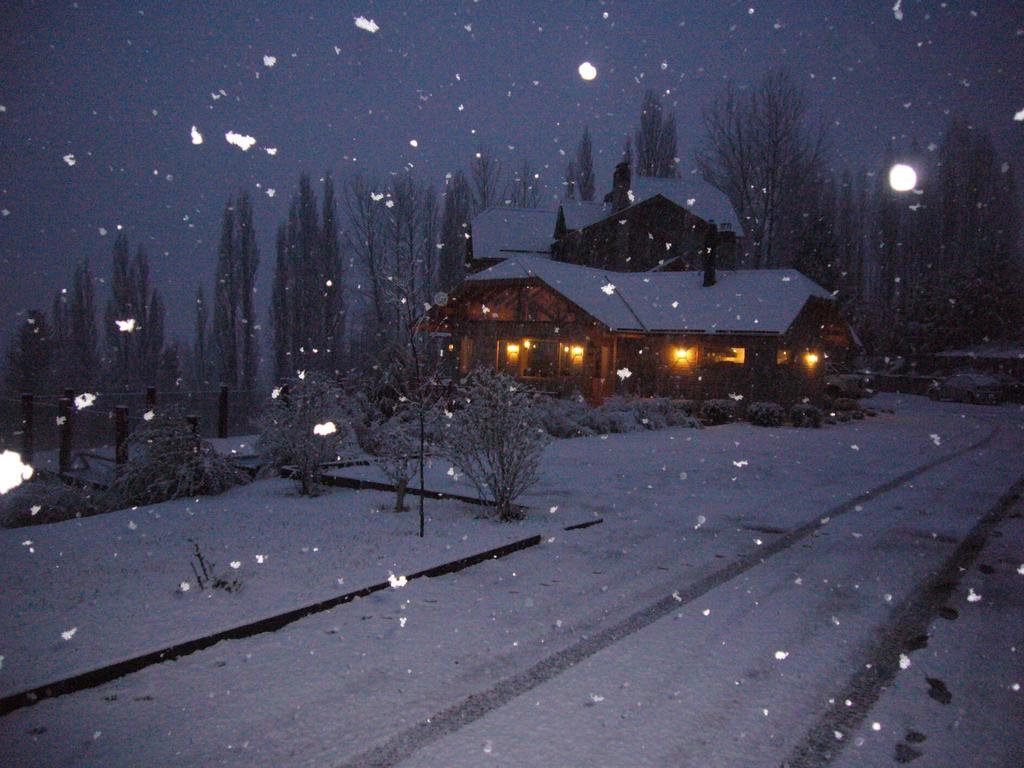 Casona Del Alto Hotel San Martín de los Andes Kültér fotó